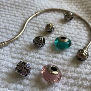 Pandora bracelet with 6 beads